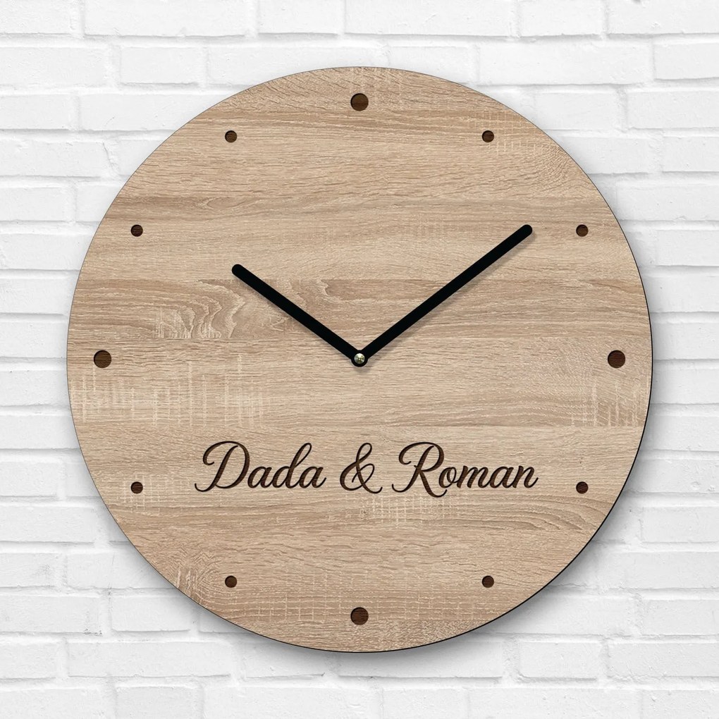 DUBLEZ | Personalizované drevené hodiny s menami