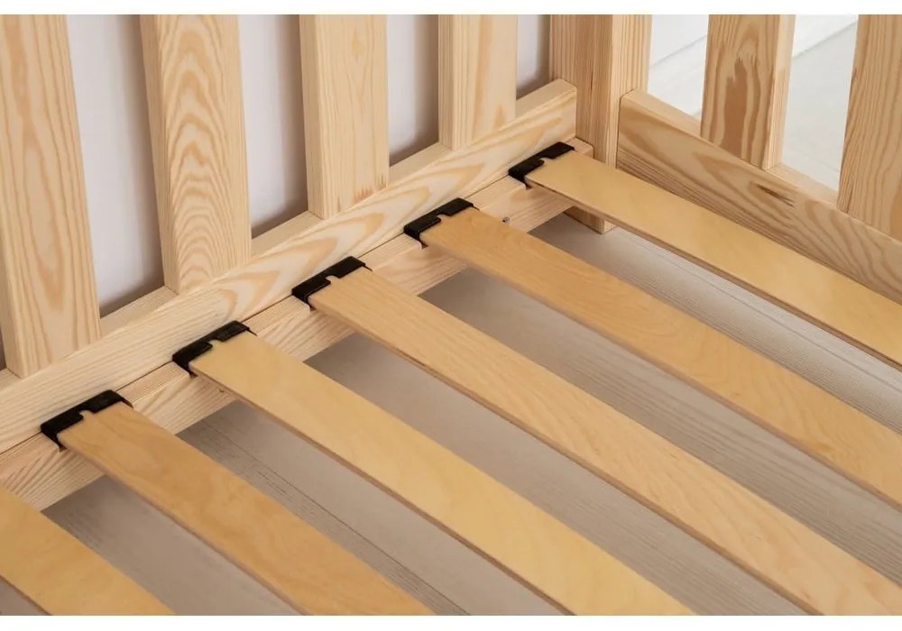 Detská posteľ z borovicového dreva v prírodnej farbe 90x200 cm CPN – Adeko
