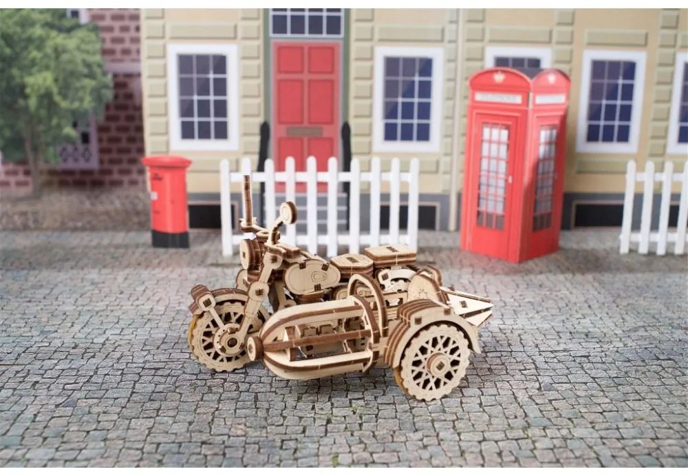 Ugears 3D drevené mechanické puzzle Harry Potter Hagridova lietajúca motorka