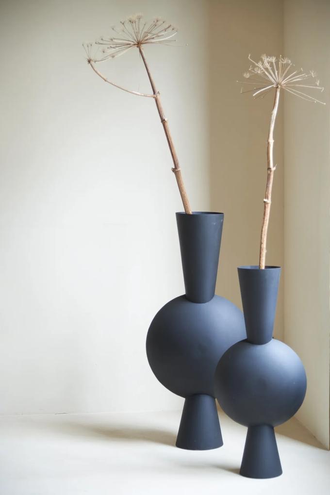 Veľká kovová váza KAVANDU, matt black, (S) Ø13x40 cm,