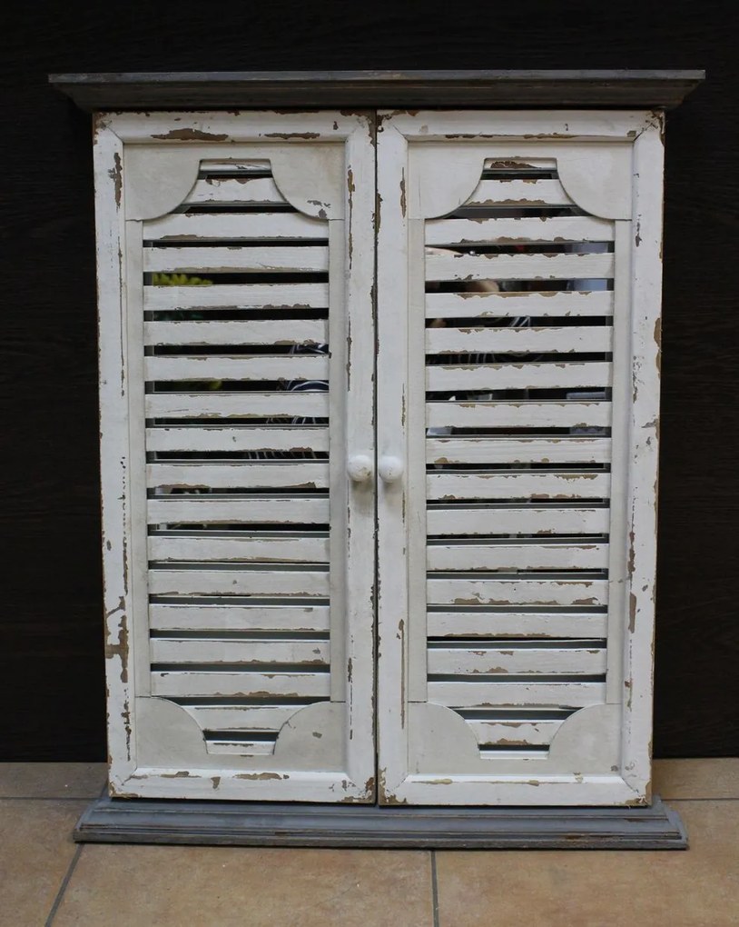 Zrkadlo s dreveným rámom - sivo-biele (58,5x71x6,5 cm)