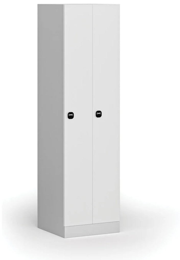 Kovová šatníková skrinka zúžená, 2 oddiely, 1850 x 500 x 500 mm, zámok s čítačkou RFID kariet, laminované dvere, biela
