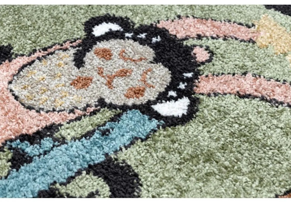 Detský kusový koberec Cesta z mesta zelený 160x220cm