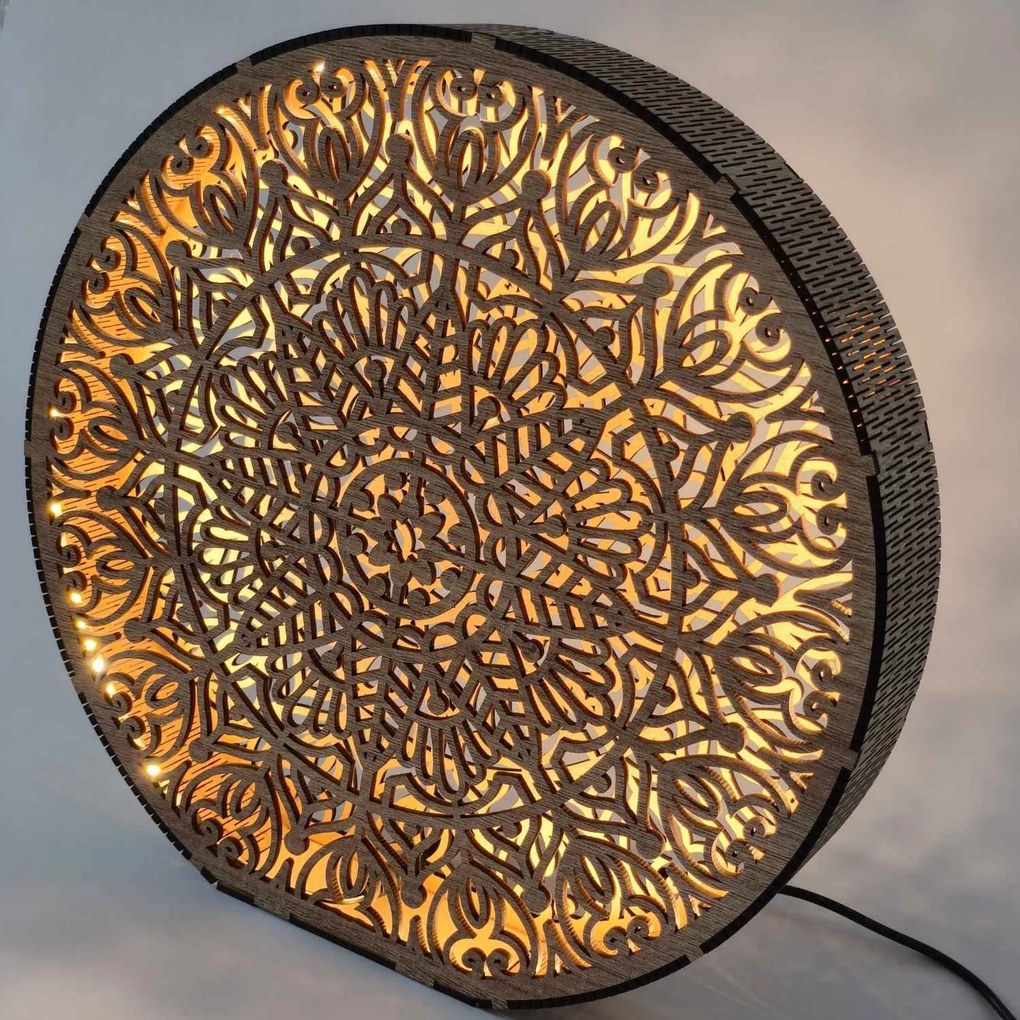 Drevená dekoratívna lampa s mandalou | LYLI: HDF - Orech 20 cm 4783-115150 LED0604