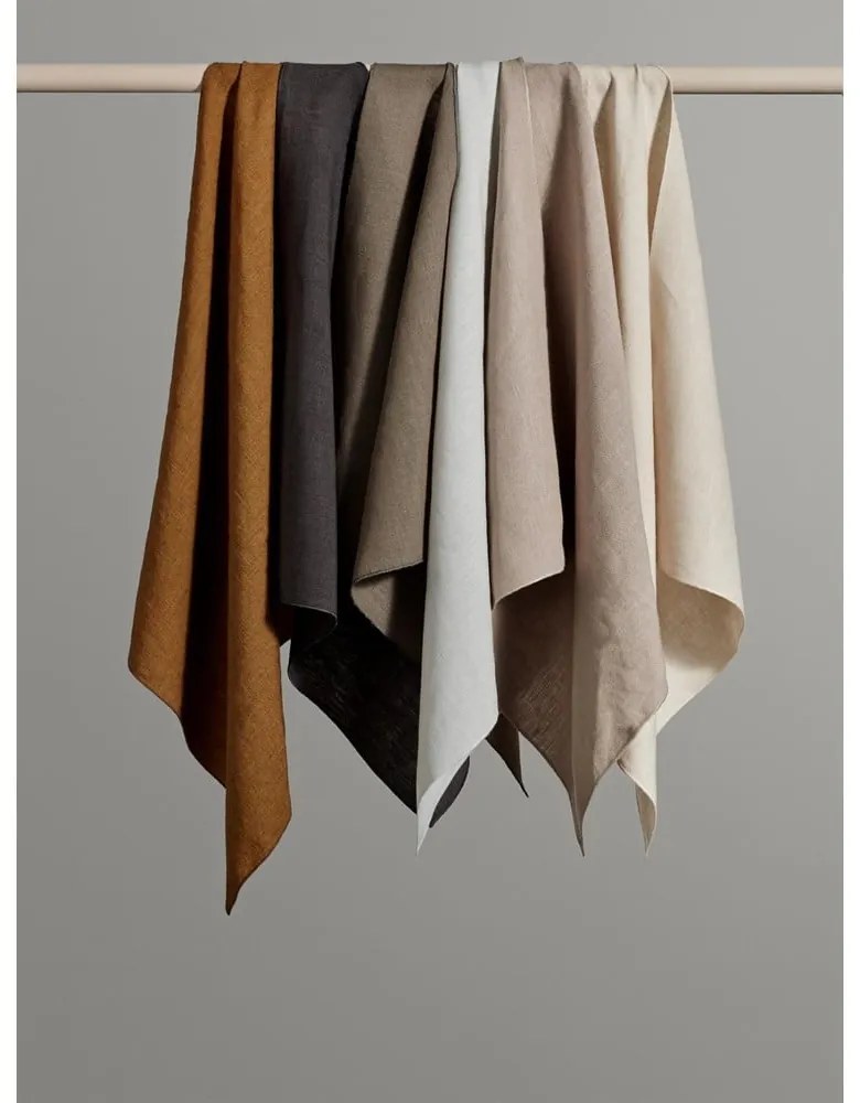 Čierny ľanový obrúsok Blomus, 42 x 42 cm