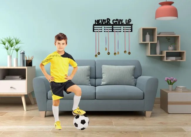 Nástenný vešiak na medaily NEVER GIVE UP čierny