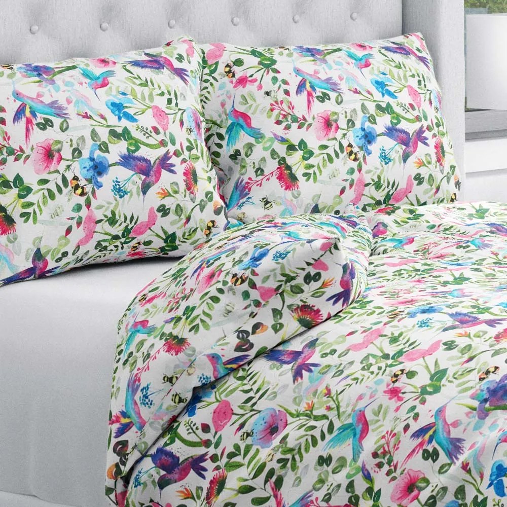Biante Bavlnené posteľné obliečky Sandra SA-495 Dúhové kolibríky medzi kvetmi Predĺžené 140x220 a 70x90 cm