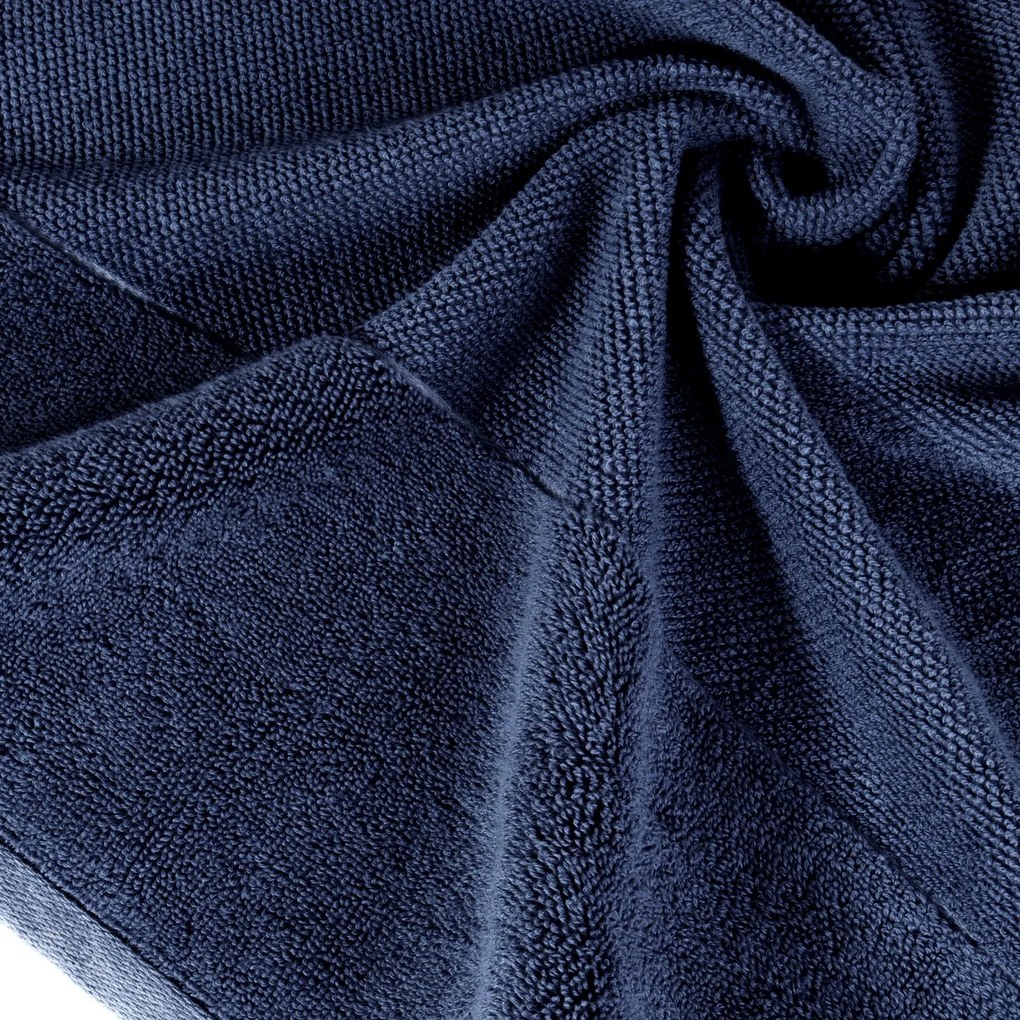 BAVLNENÝ UTERÁK LUCY11 70X140 CM TMAVOMODRÁ