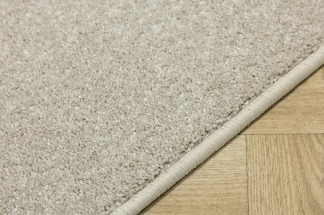 Metrážny koberec BRIGHTON 173 béžový