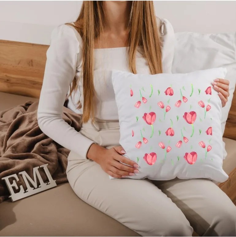 Dekoratívny vankúš Petalina 40x40 cm EMI