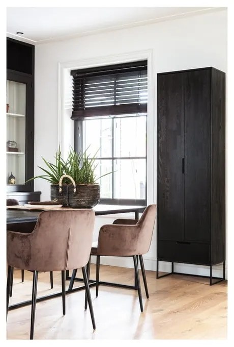 Čierna šatníková skriňa z jaseňového dreva 60x210 cm Silas – WOOOD