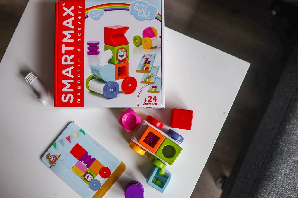 SmartMax - Moja prvá magnetická stavebnica s autom 2v1
