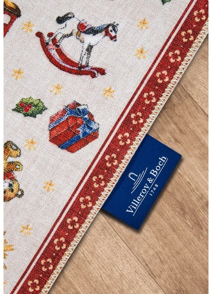 Červený koberec s vianočným motívom 50x80 cm Red Christmas – Villeroy&amp;Boch