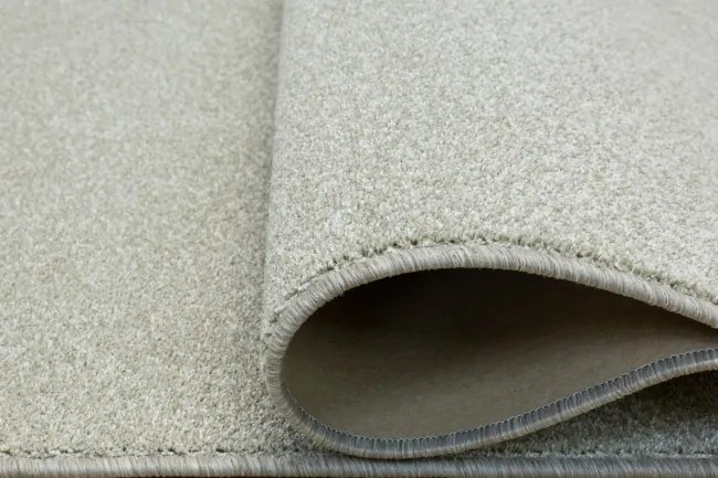 Metrážny koberec DOMINGO 172 béžový / krémový