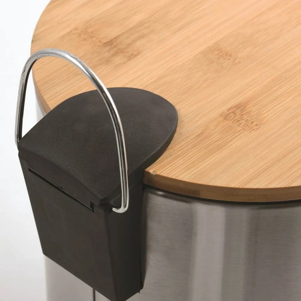 Nášľapný oceľový odpadkový kôš v matne striebornej farbe 5 l Adonis – Spirella