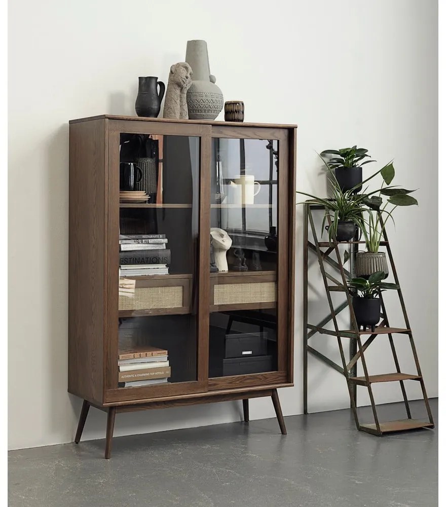 Tmavohnedá vitrína v dekore duba s posuvnými dverami 110x160 cm Barrali – Unique Furniture
