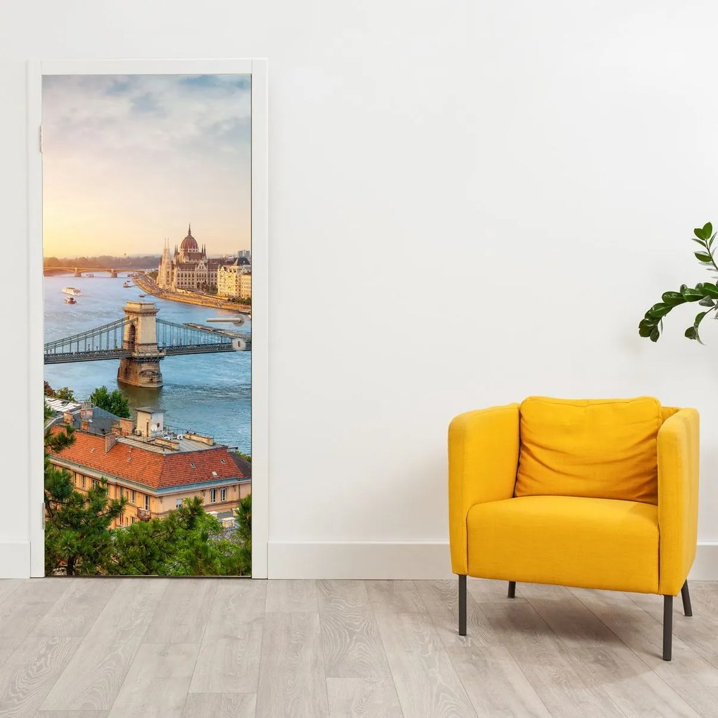 Fototapeta na dvere - Mesto Budapešť s riekou (95x205cm)