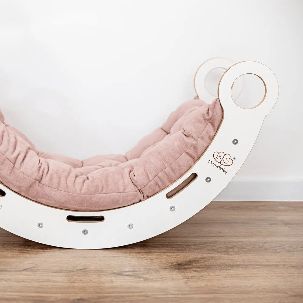 Biela/ružová hojdačka z borovicového dreva 39x75x38 cm Montessori – Meowbaby