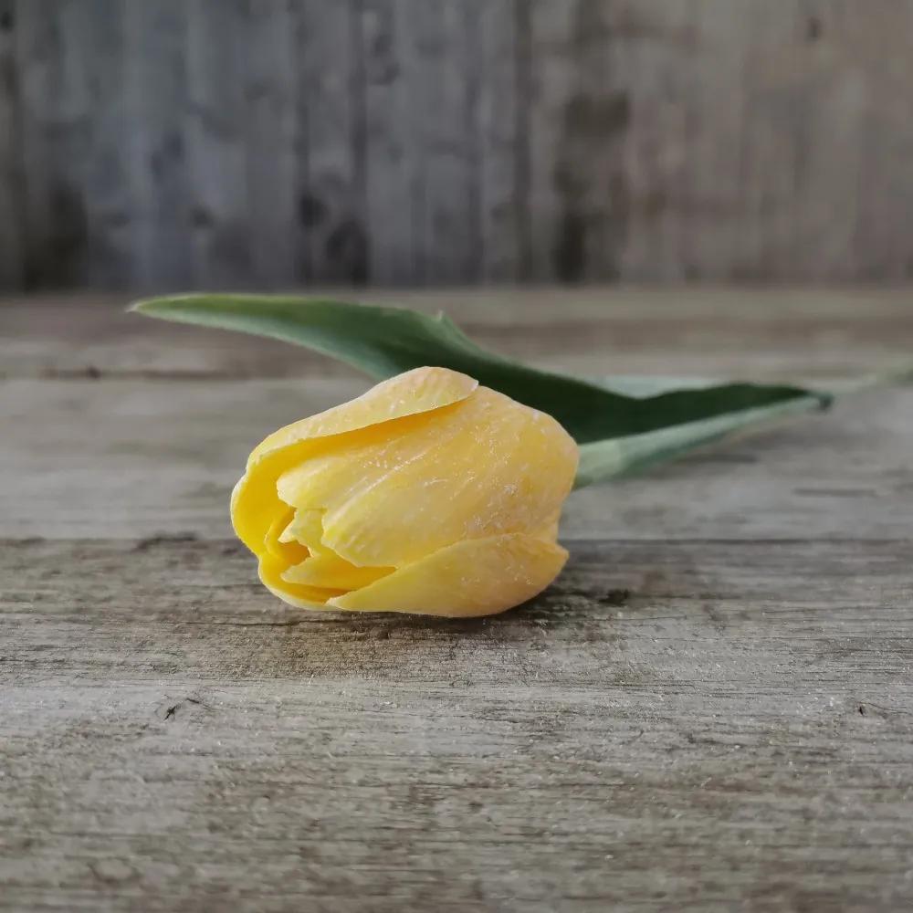 Tulipán umelý žltý jemne bielený 43cm cena za 1ks