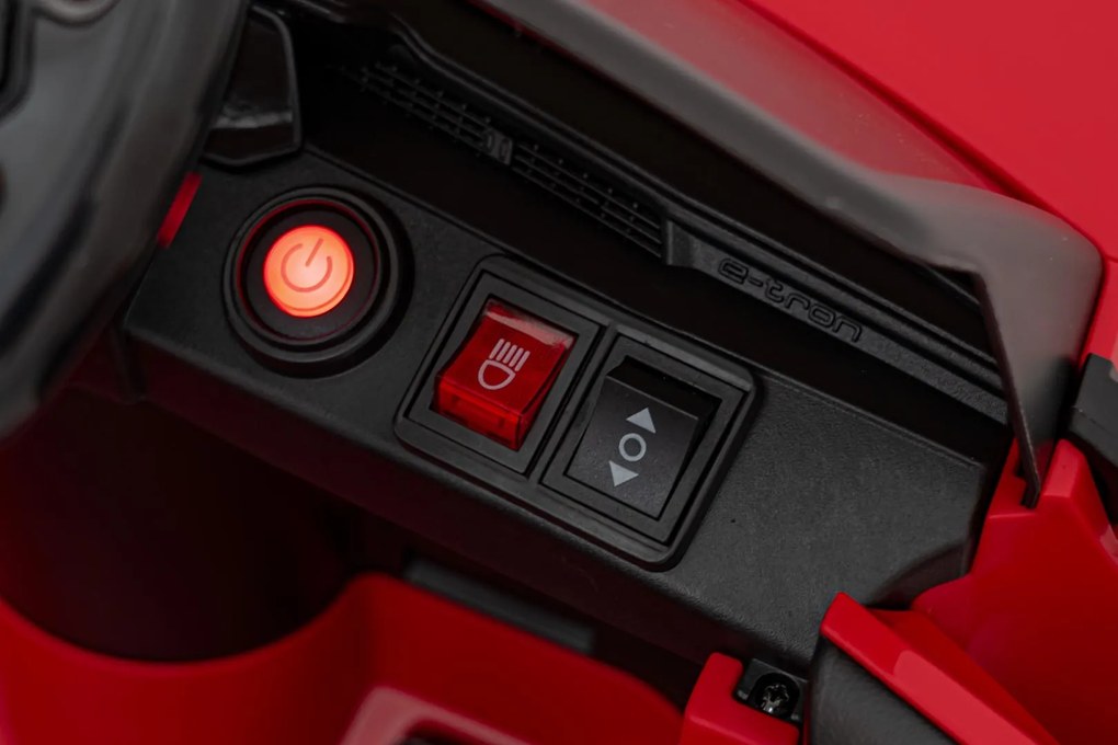 Ramiz Audi SQ8 Červená