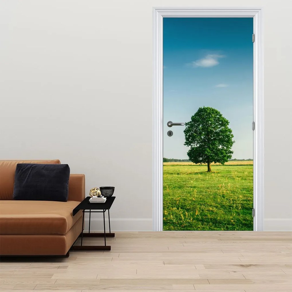 Fototapeta na dvere - Strom na lúke (95x205cm)
