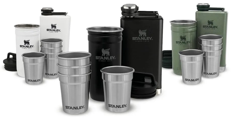 Čierna súprava ploskačky a štamperlíkov 6 ks z nehrdzavejúcej ocele 250 ml Adventure Black – Stanley