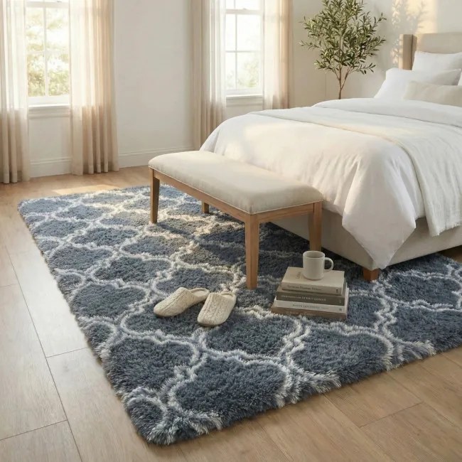 Protišmykový koberec DECOR strieborný