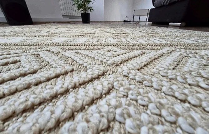 Béžový boho koberec s pruhovaným vzorom Boho 881-B Rozmer: 60x100 cm