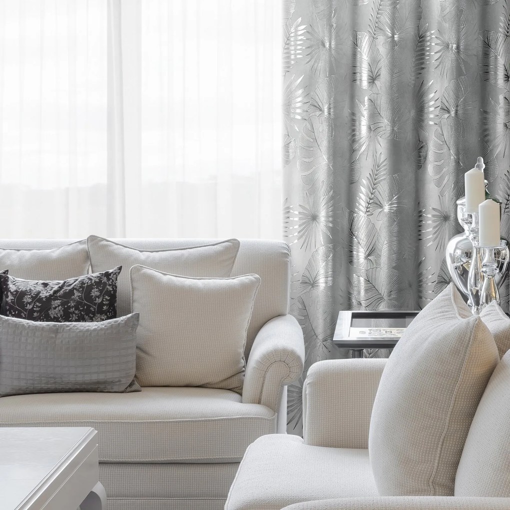 ZATEMŇOVACÍ ZÁVES NA KRÚŽKOCH ZARIA 140X250 CM LISTY