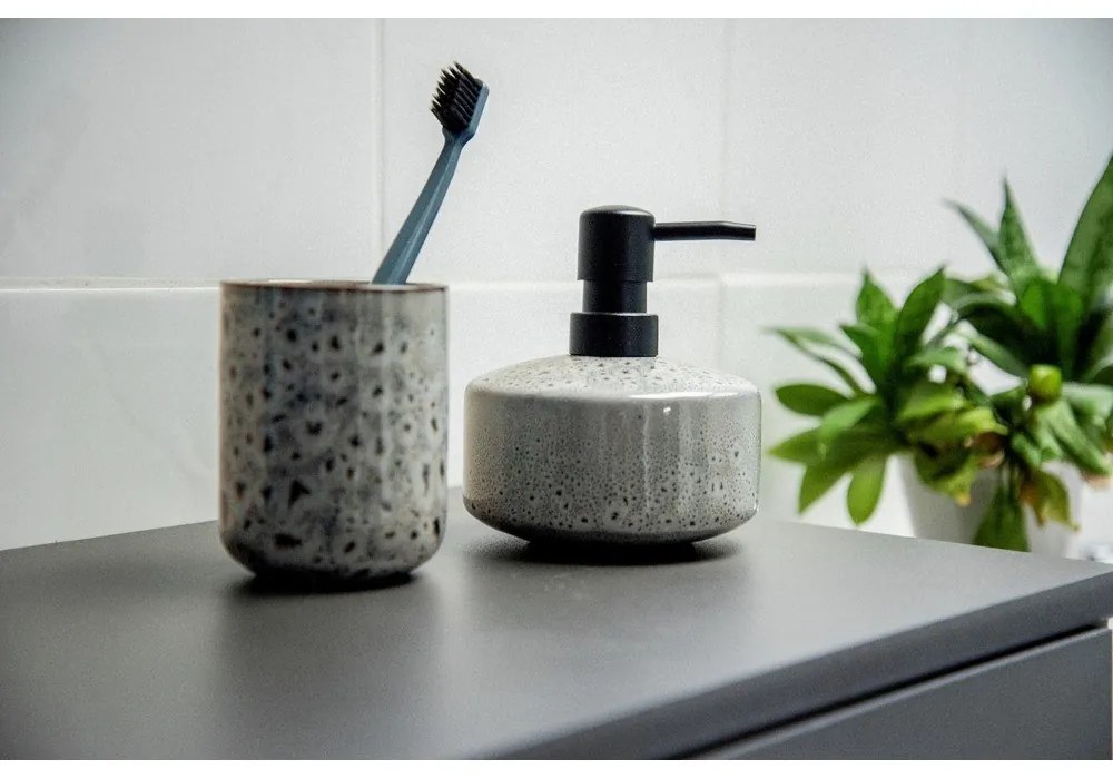 Sivý keramický pohárik na kefky Wenko Oviedo