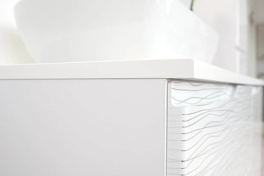 KÚPELŇOVÁ SKRINKA + UMÝVADLO ROMANA II BIELA