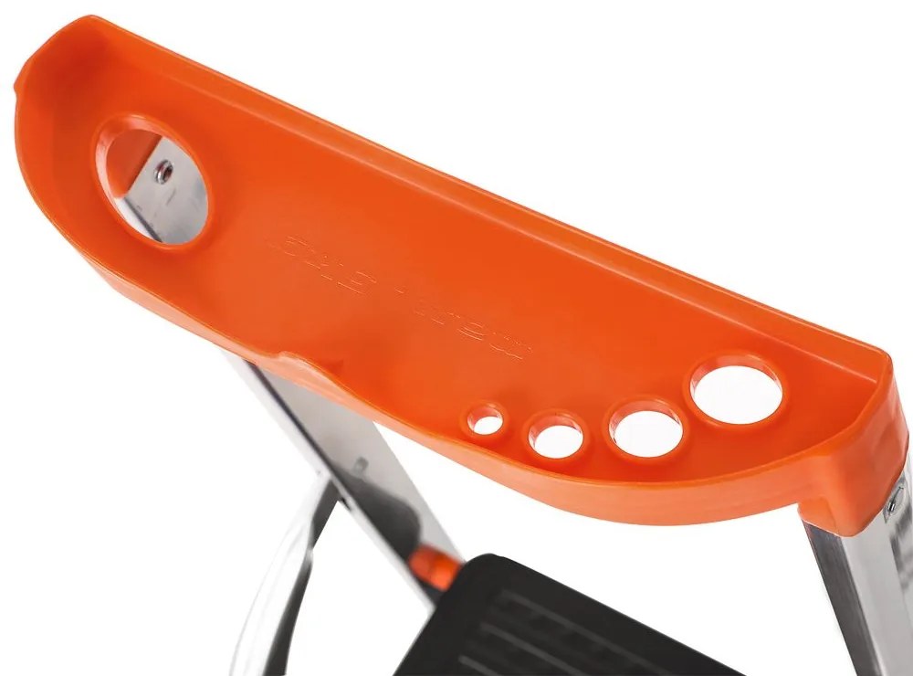 Skladací domáci rebrík SONGMICS GLT04BK