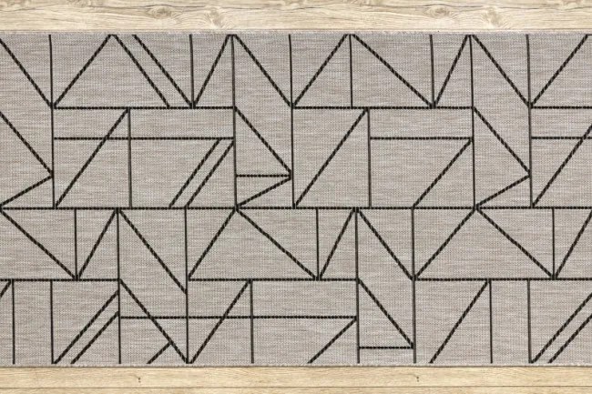 Behúň SIZAL FLOORLUX 20605 trojuholníky geometrický - strieborný, čierny