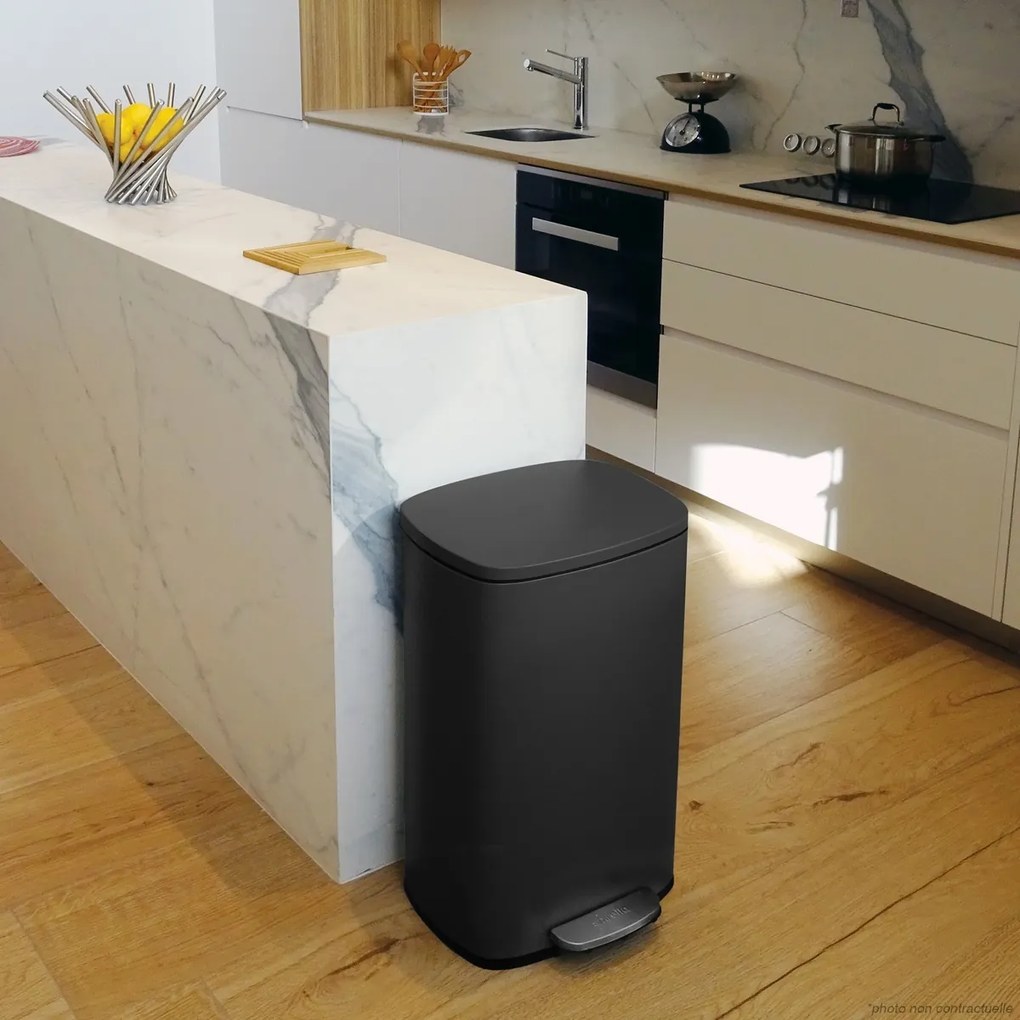 Spirella Akira 50 l odpadkový kôš s pedálom atichým zatváraním, matná čierna, 50 l