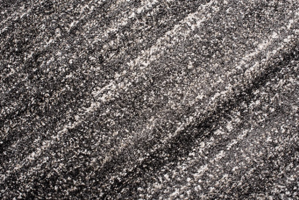 TA Koberec T006A ČIERNE SARI KOLESO B1X Rozmer: 130x130 cm