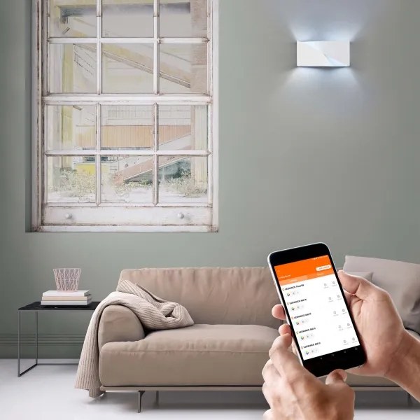 Ledvance - LED Stmievateľné nástenné svietidlo SMART+ SWAN LED/23W/230V Wi-Fi