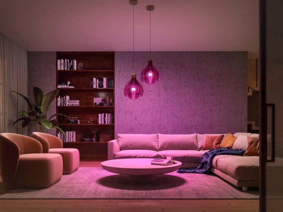 PHILIPS HUE Múdra LED stmievateľná žiarovka HUE s funkciou RGB, E27, A60, 9W, 1100lm, teplá biela-studená biela