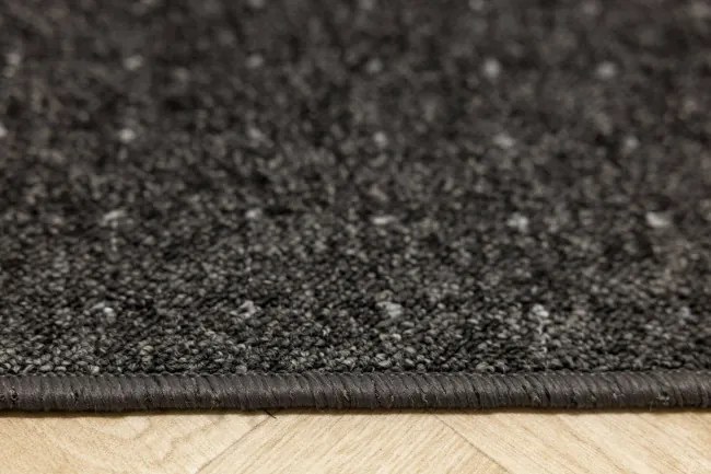 Metrážny koberec Zembla 78 grafitový