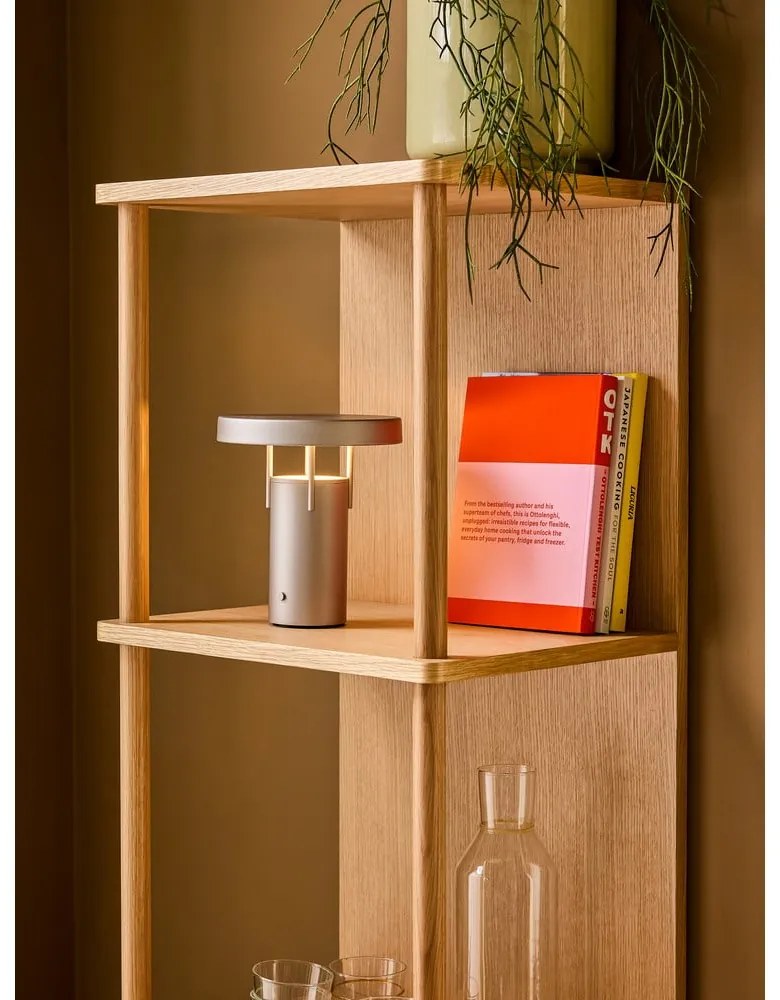 Svetlosivá LED stmievateľná stolová lampa (výška 20 cm) BringMe – Hübsch