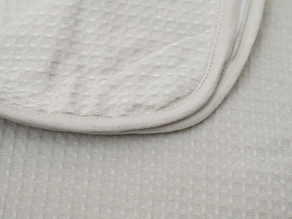 Detská bavlnená deka do postieľky DREAMLINE 75x100 cm - viac farieb Farba: Červená