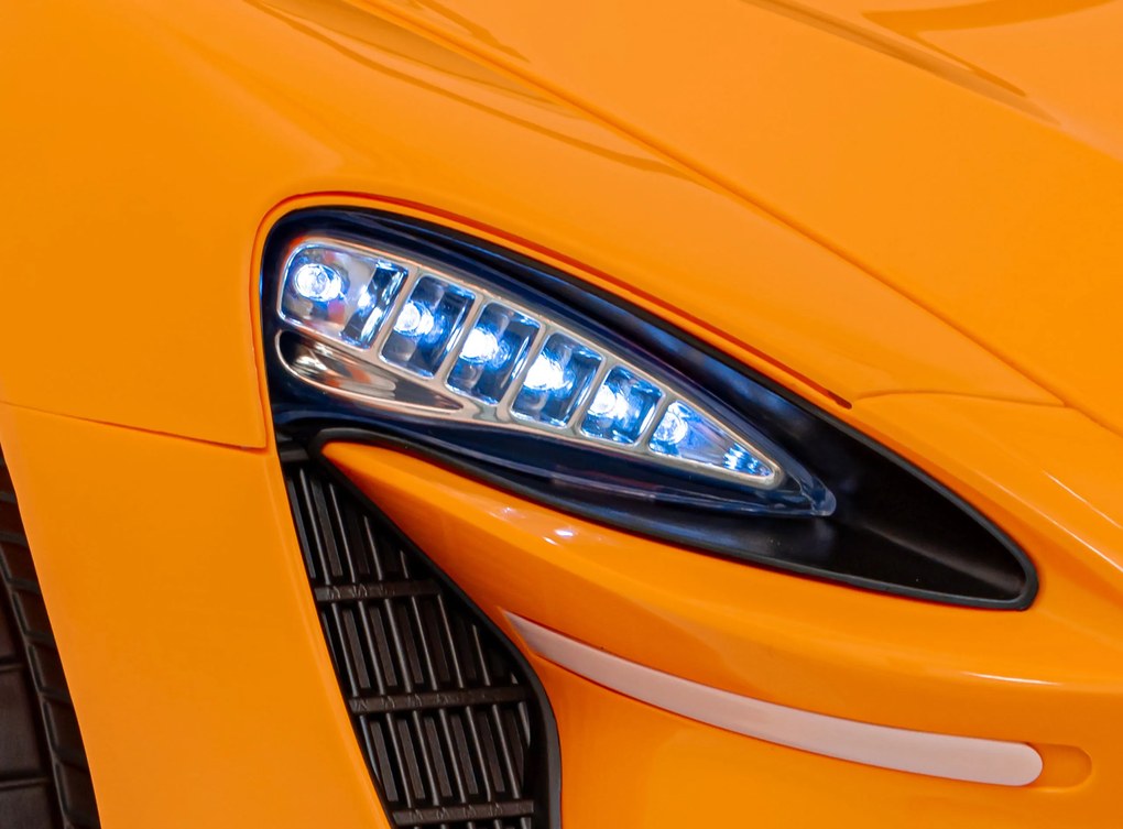 Ramiz McLaren Artur batéria pre deti Oranžová + pohon 4x4 + diaľkové ovládanie + pomalý štart + EVA + LED audio