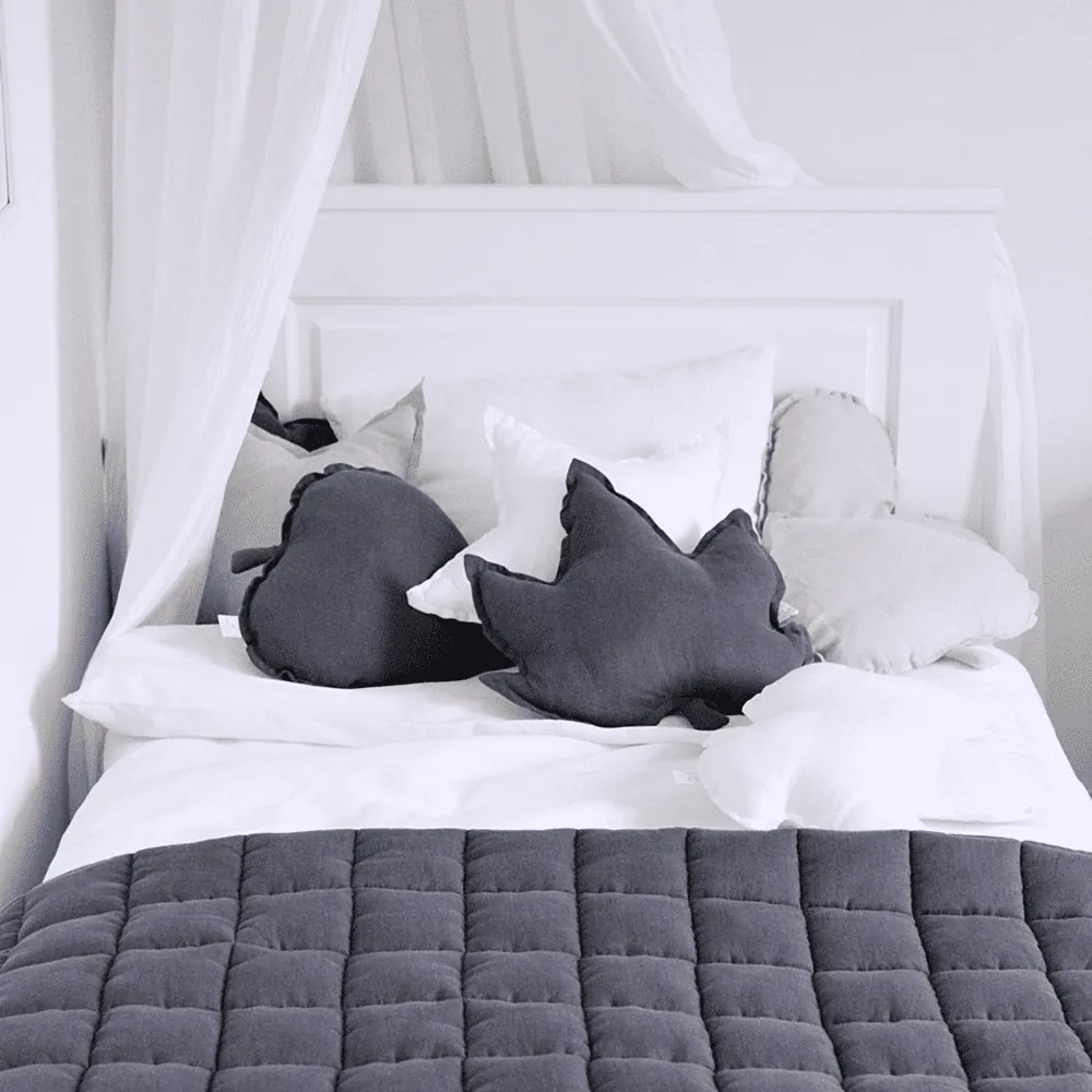 Ľanový vankúš javorový list grafitová 43x43 cm