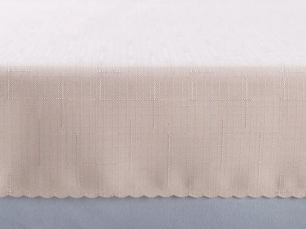 Biante Teflónový obdĺžnikový obrus TF-072 Levandule na bielom 50x100 cm