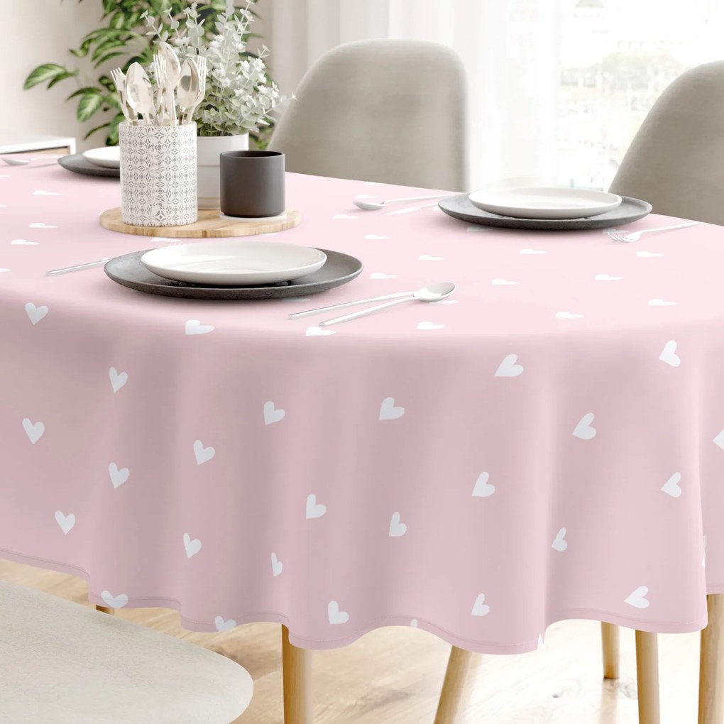 Goldea oválny obrus 100% bavlnené plátno - srdiečka na púdrovo ružovom 140 x 220 cm