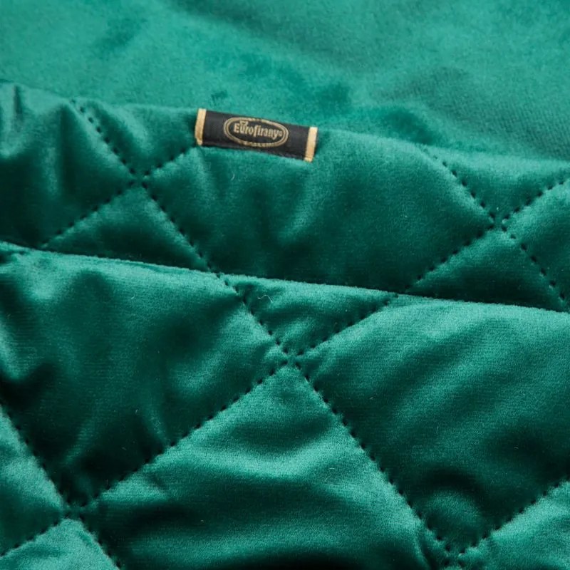 EUROFIRANY Elegantný vlnený prehoz na posteľ z kvalitného zamatu s výrazným leskom 220 cm x 240 cm tmavozelená 100 % polyester Varianta: 386335