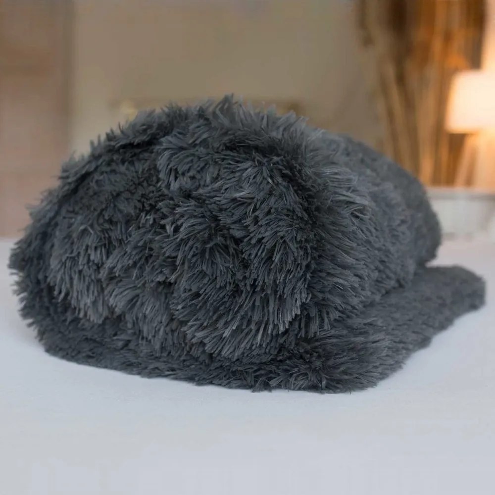 Jerry Fabrics Deka s dlhým vlasom - Čierna | 150 x 200 cm