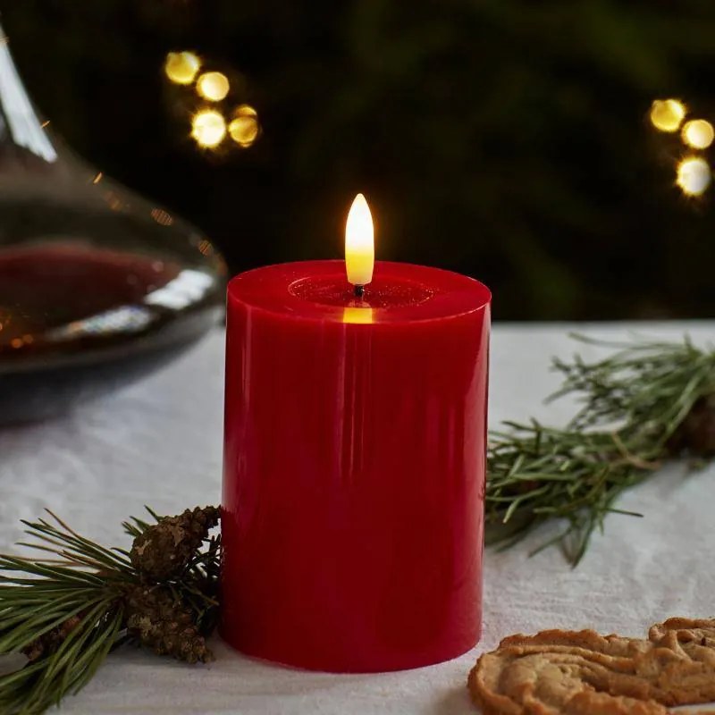 SIRIUS Vosková LED svíčka Sille Red, 10 cm, červená, prům. 7,5 cm
