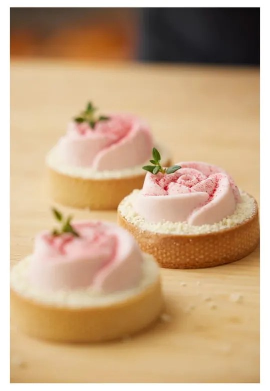 Silikónové formy na pečenie muffinov v súprave 6 ks Rose – Blomsterbergs