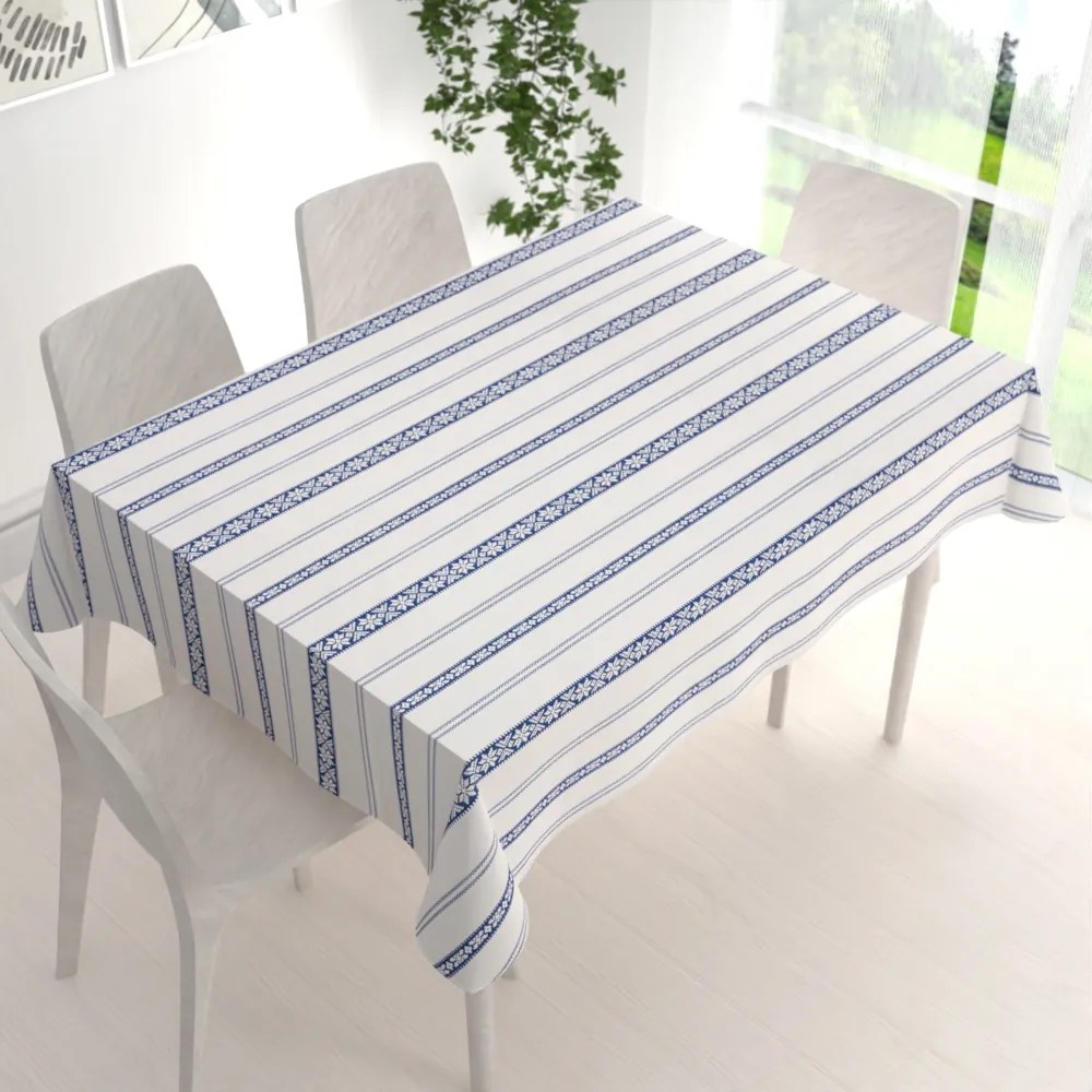 Biante Bavlnený obdĺžnikový obrus Sandra SA-590 Modrý ľudový vzor na bielom 140x180 cm