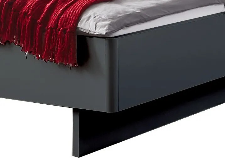 Posteľ s nočnými stolíkmi Saigon 180x200 cm, s osvetlením